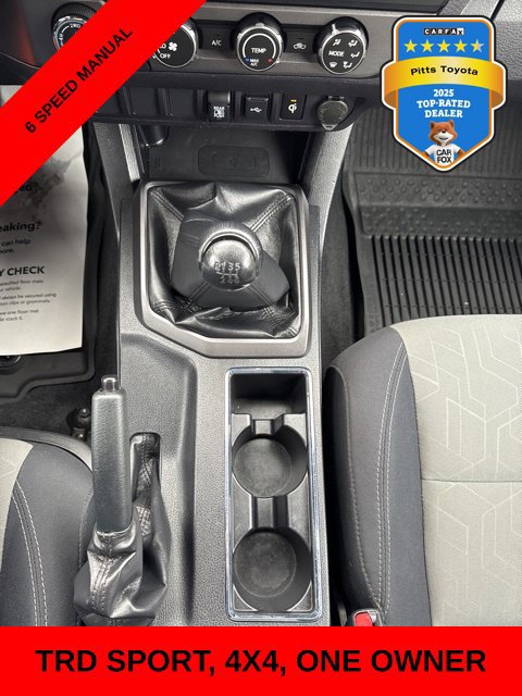 Used 2020 Toyota Tacoma TRD Sport AWD/4WD image 19