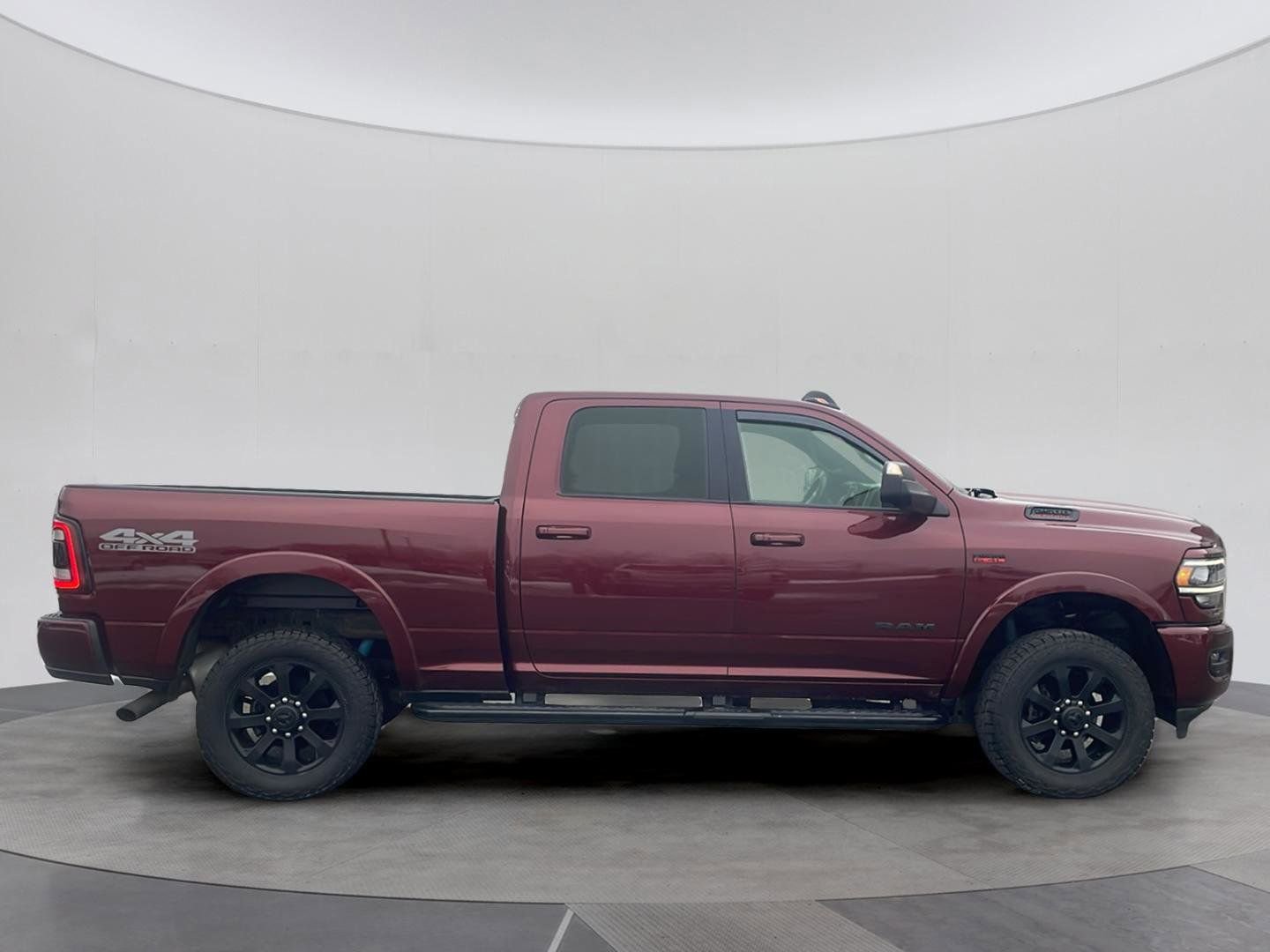 Used 2021 RAM 2500 Laramie w/ Night Edition AWD/4WD image 8