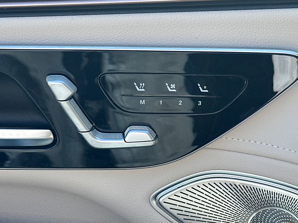 New 2026 Mercedes-Benz EQS 400 4MATIC SUV image 11