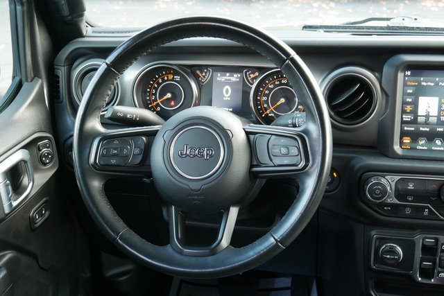 Used 2022 Jeep Gladiator Sport image 15