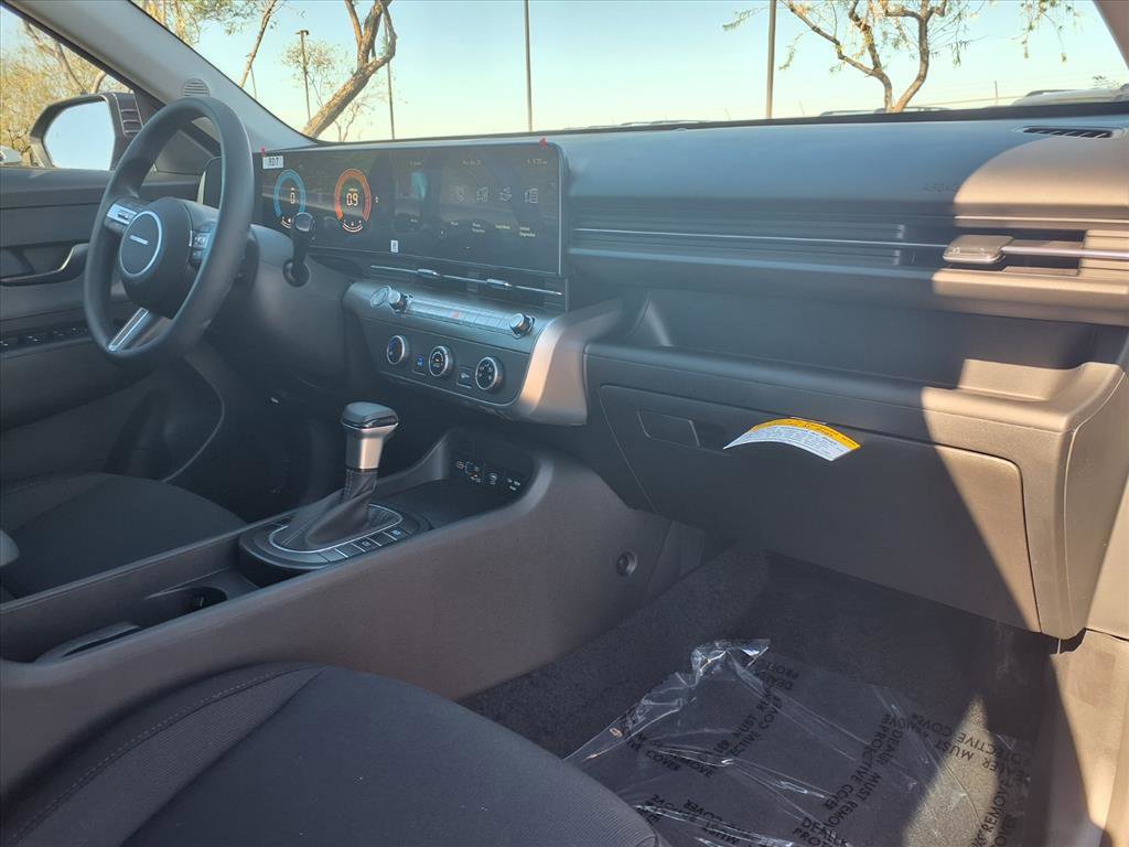 New 2026 Hyundai Kona SE image 6
