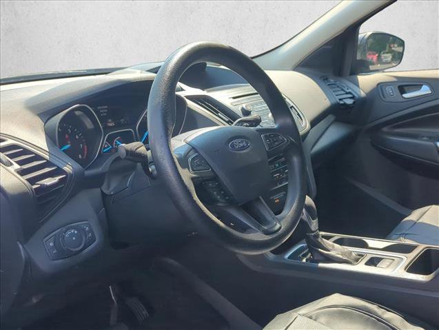 Used 2018 Ford Escape SE FWD image 10