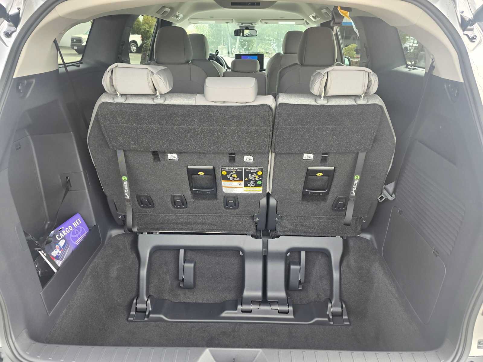 New 2026 Toyota Sienna LE FWD image 26