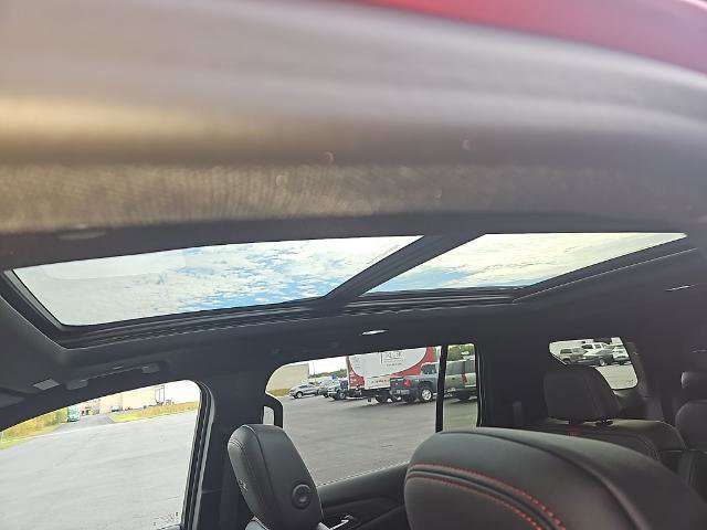 New 2026 Chevrolet Traverse RS w/ LPO, Floor Liner Package image 18