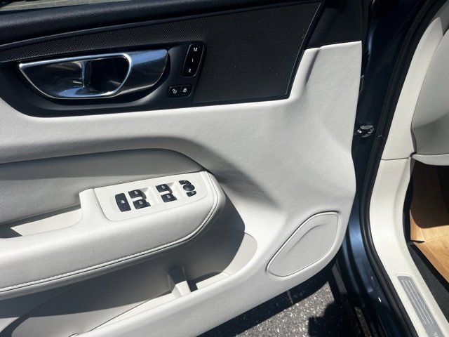 Certified 2023 Volvo XC60 B5 Core w/ Climate Package image 20
