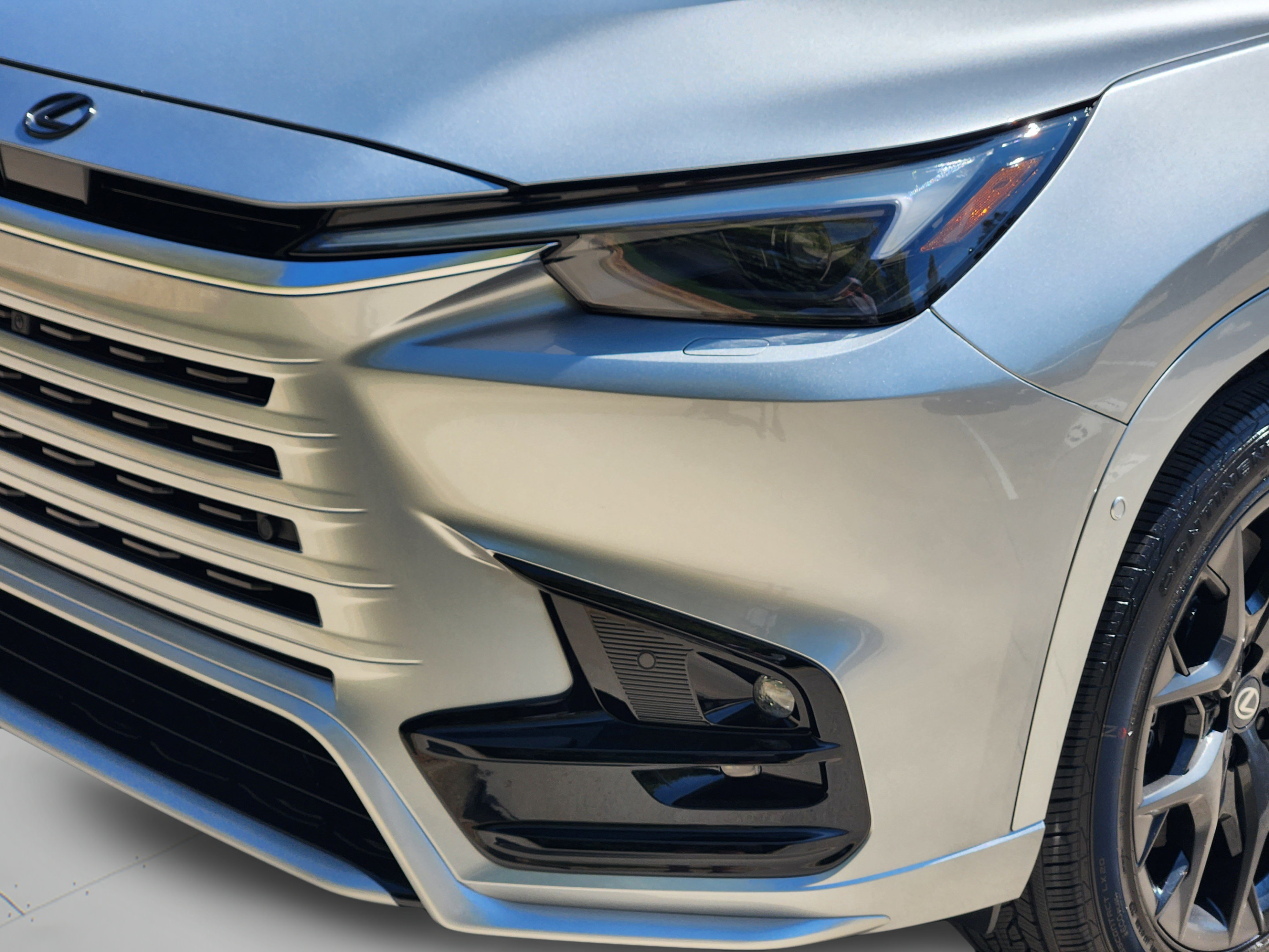New 2026 Lexus TX 500h AWD image 25
