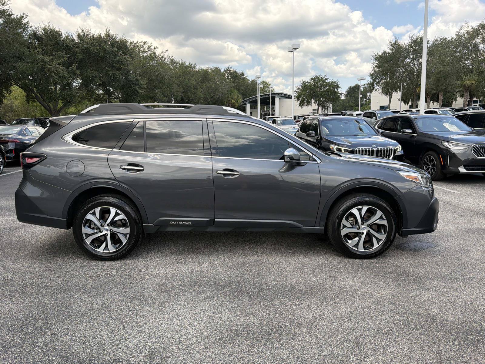 Used 2021 Subaru Outback Touring XT AWD/4WD image 3