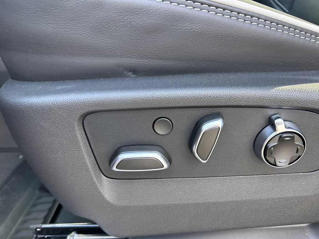 New 2026 GMC Sierra 2500 AT4X AWD/4WD image 18