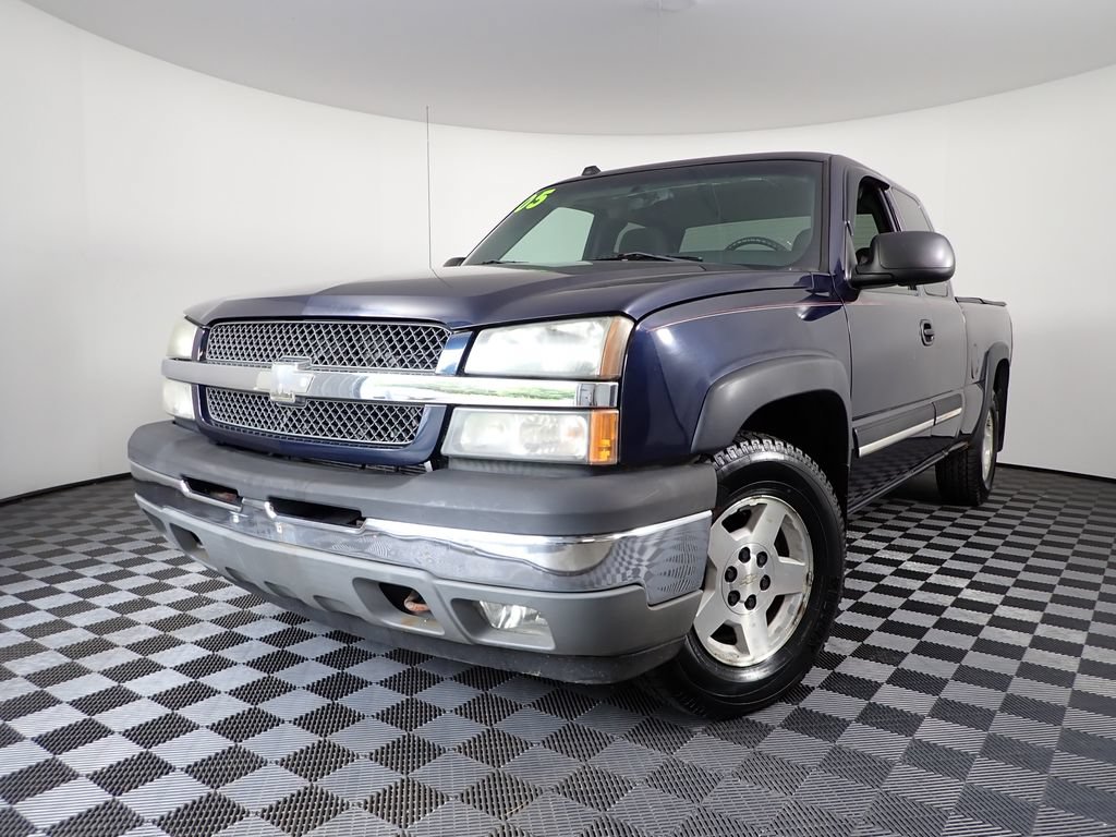 Used 2005 Chevrolet Silverado 1500 4x4 Extended Cab w/ Light Duty Power Package image 2