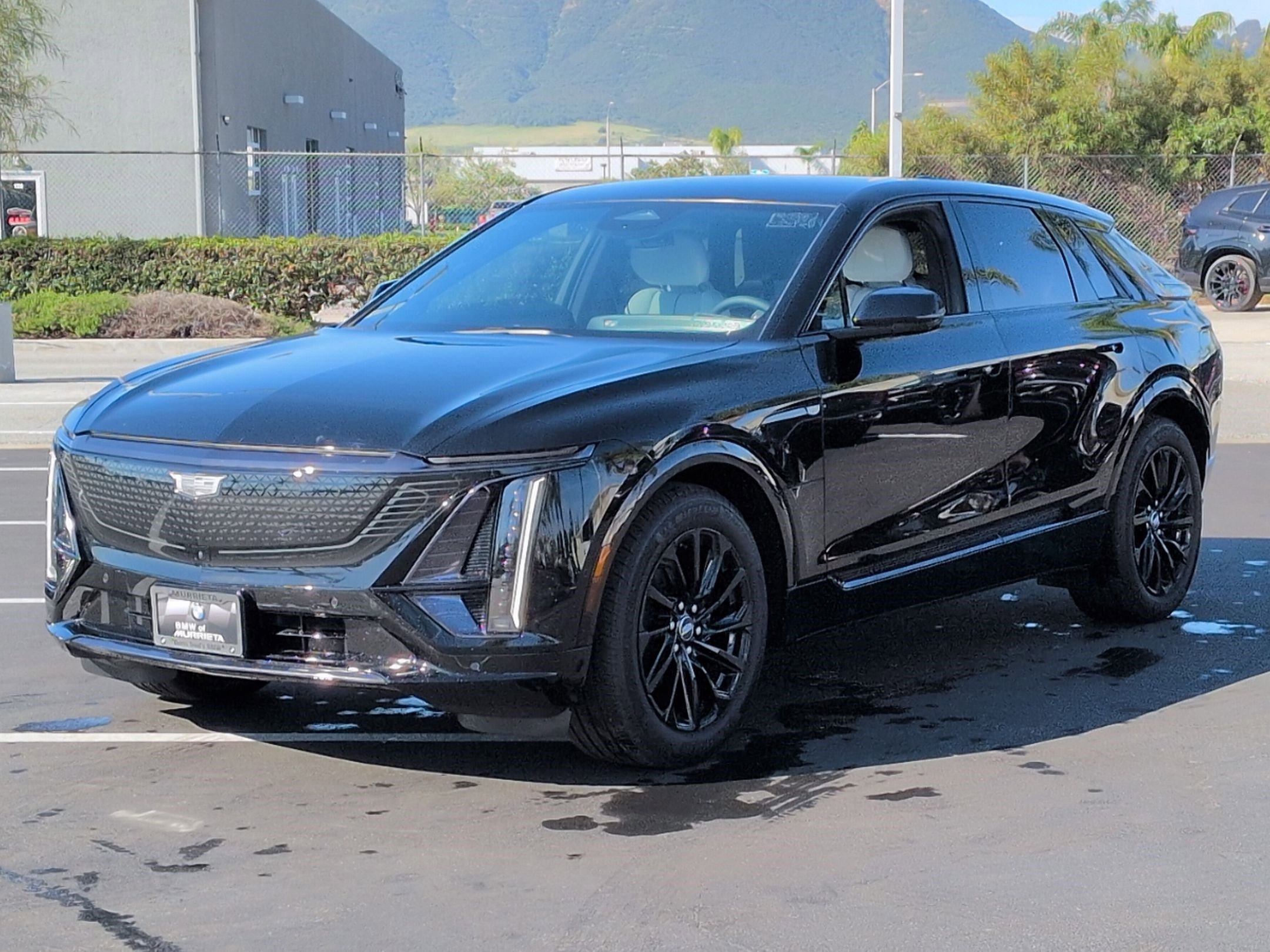 Used 2025 Cadillac Lyriq Sport image 5