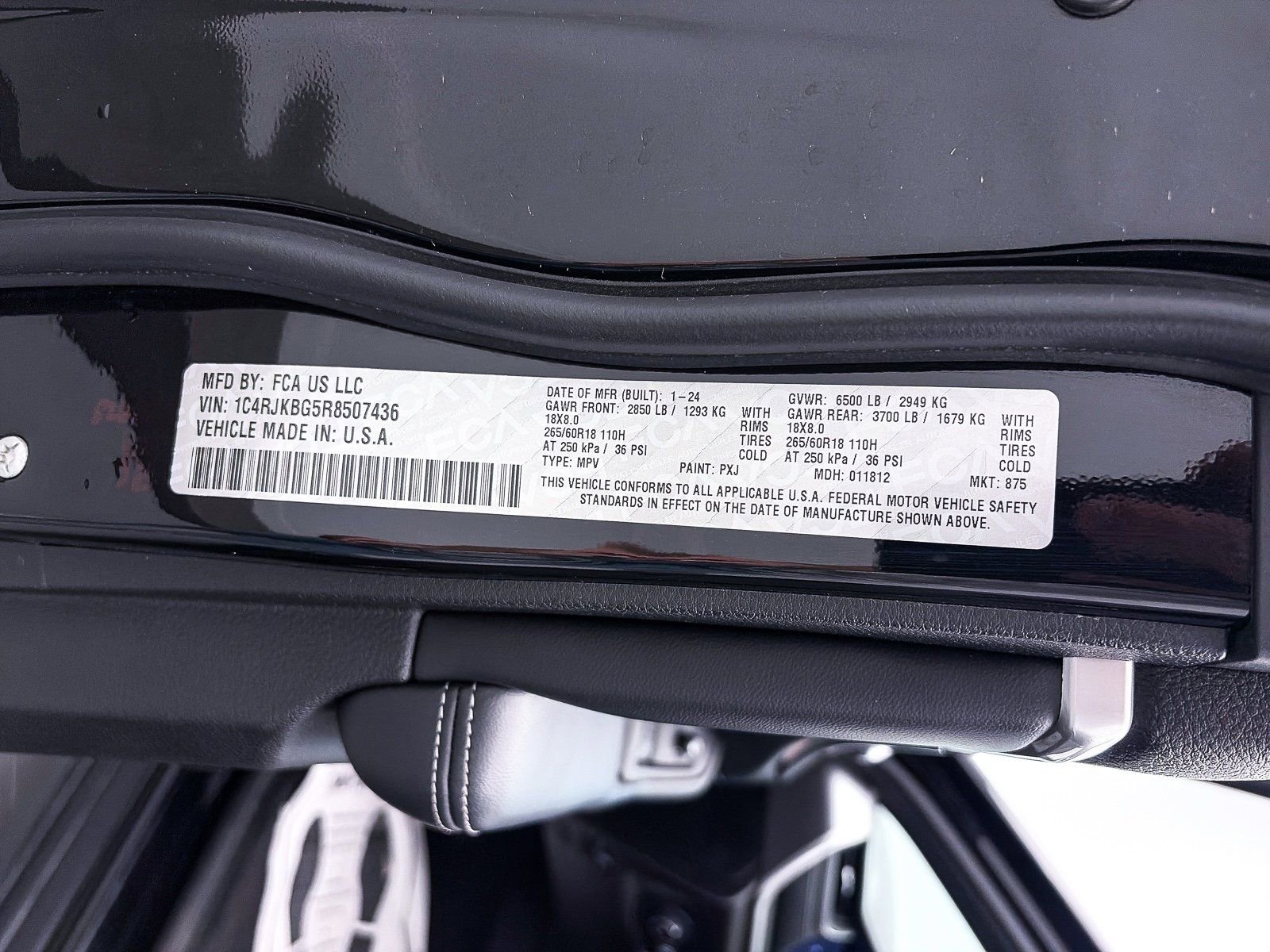 Used 2024 Jeep Grand Cherokee L Limited w/ Luxury Tech Group II image 41