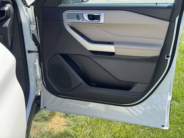 Certified 2021 Ford Explorer Limited w/ Hybrid Equipment Group 310A AWD/4WD image 10