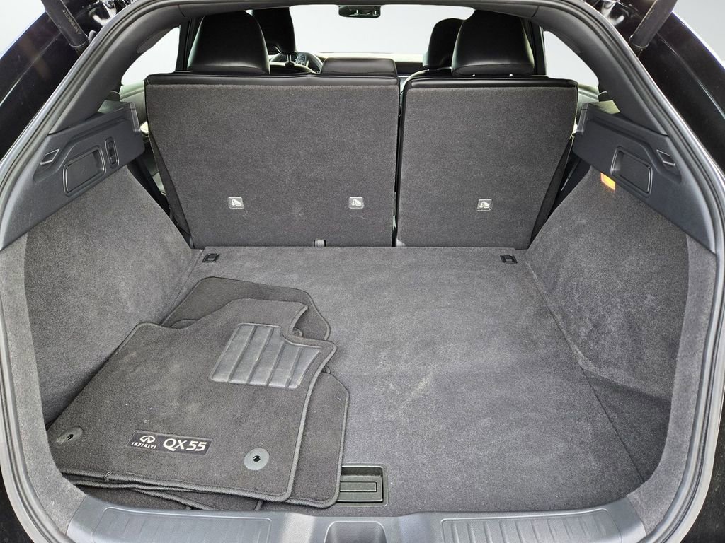 Used 2023 INFINITI QX55 Essential image 9