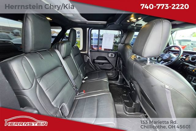 Used 2022 Jeep Wrangler Unlimited Sahara AWD/4WD image 28