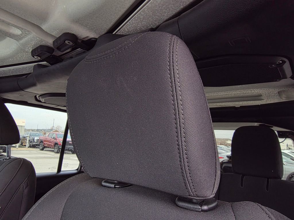 Used 2021 Jeep Wrangler Unlimited Sport image 22