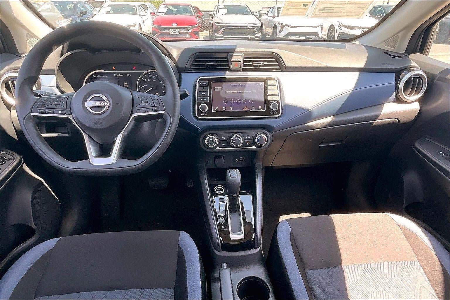 Used 2025 Nissan Versa SV FWD image 17