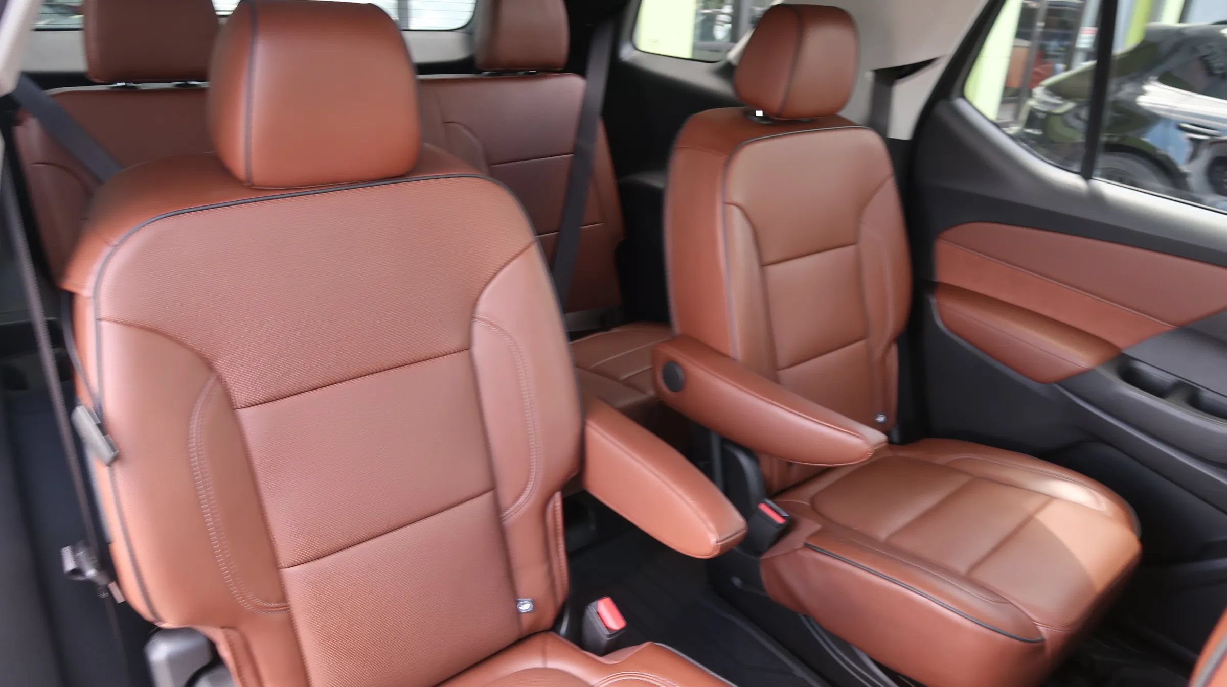 Used 2021 Chevrolet Traverse High Country FWD image 26