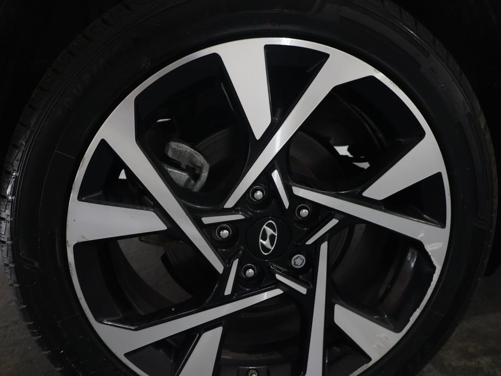 Used 2022 Hyundai Kona Limited FWD image 33