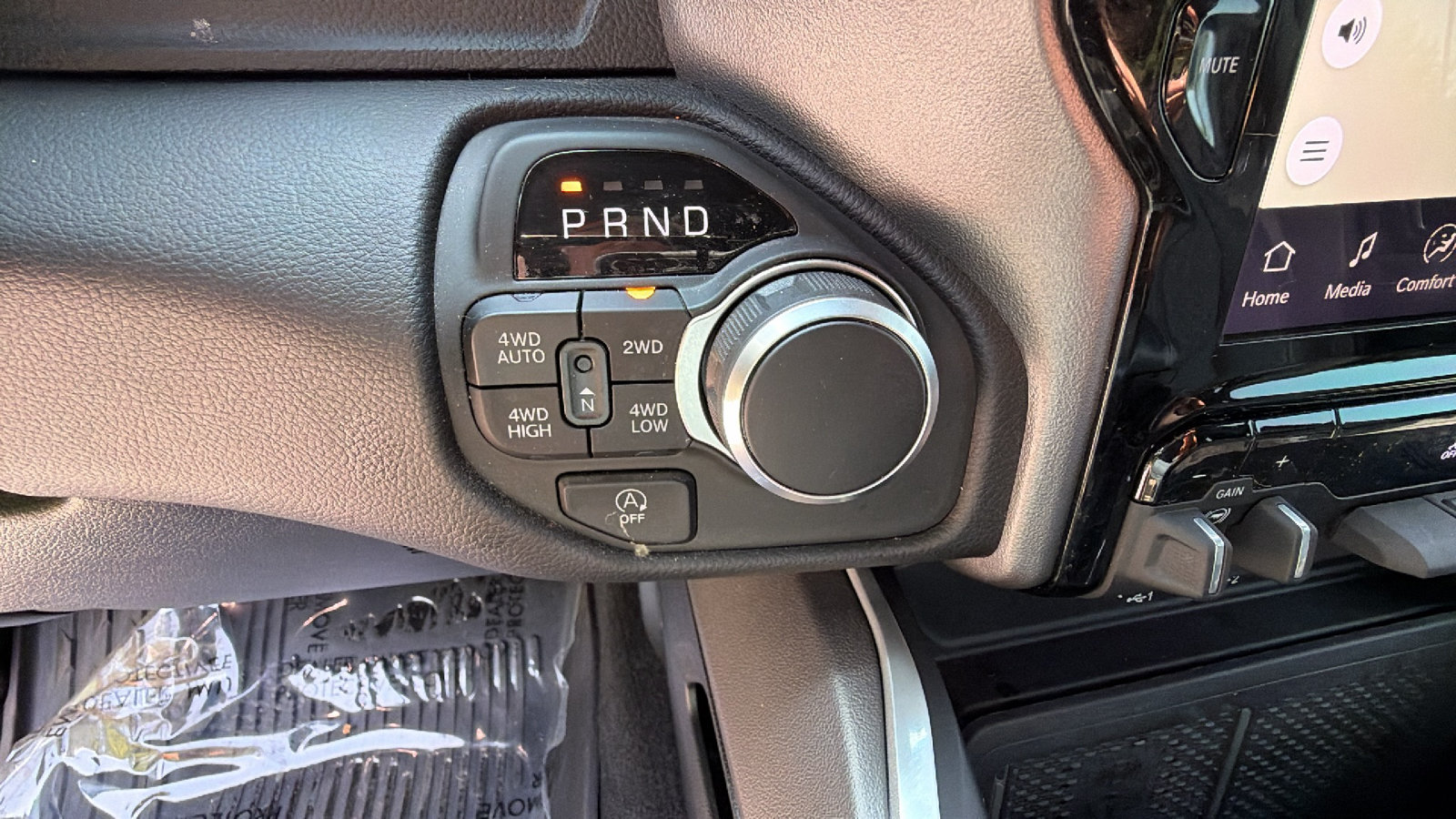 Used 2025 RAM 1500 Big Horn AWD/4WD image 30