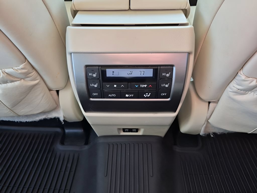 Used 2023 Lexus GX 460 Luxury w/ Sport Design Package AWD/4WD image 24