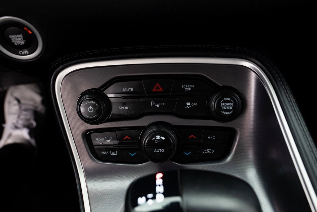Used 2021 Dodge Challenger R/T w/ Driver Convenience Group image 18