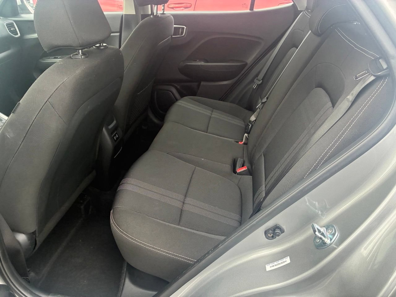 Used 2025 Hyundai Venue SEL FWD image 9