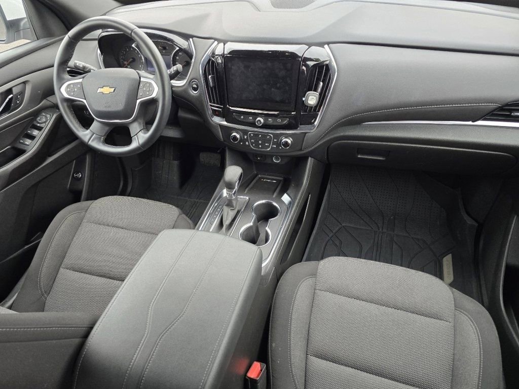 Used 2023 Chevrolet Traverse LT image 18