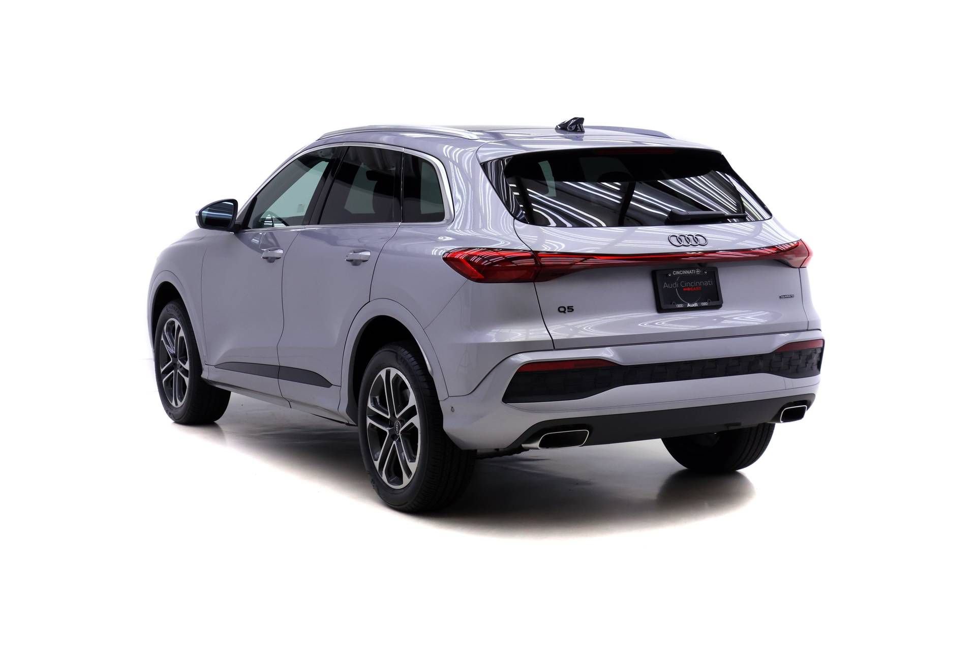 Certified 2025 Audi Q5 Premium AWD/4WD image 5