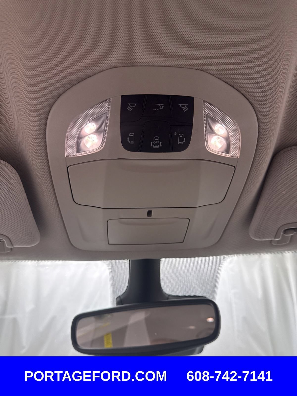 Used 2023 Chrysler Pacifica Touring-L FWD image 23