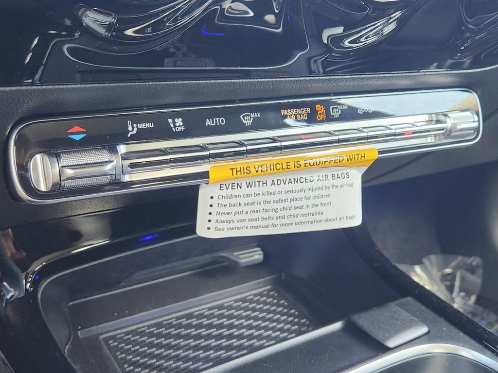 New 2025 Mercedes-Benz CLA 250 4MATIC image 24