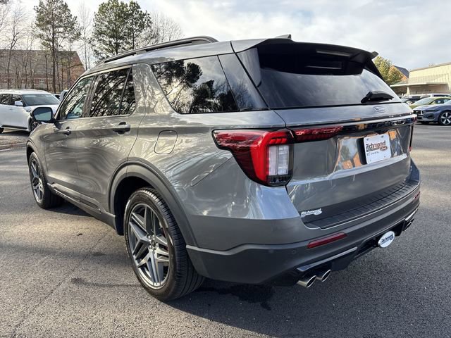 Certified 2025 Ford Explorer ST image 6