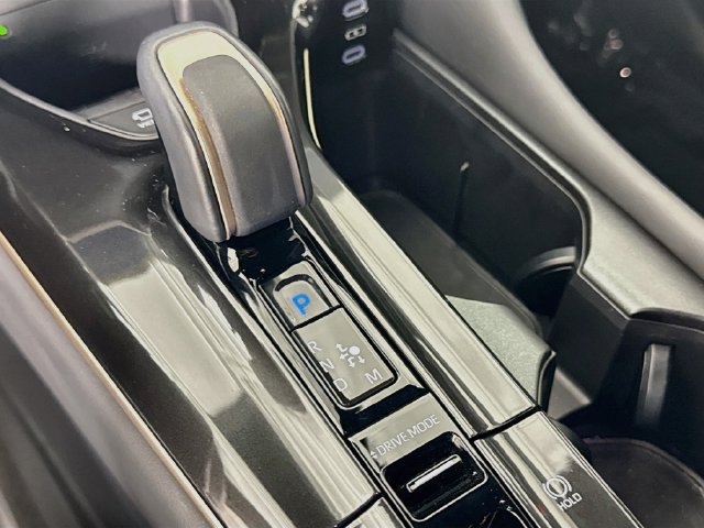 Certified 2026 Toyota Crown Platinum AWD/4WD image 18