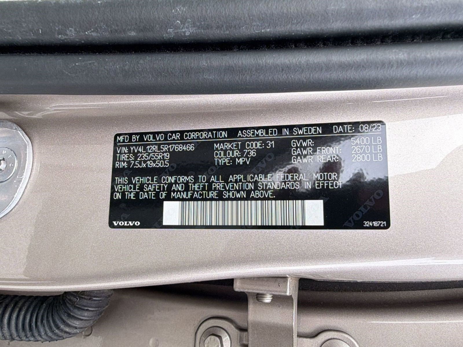 Certified 2024 Volvo XC60 B5 Plus w/ Climate Package image 22