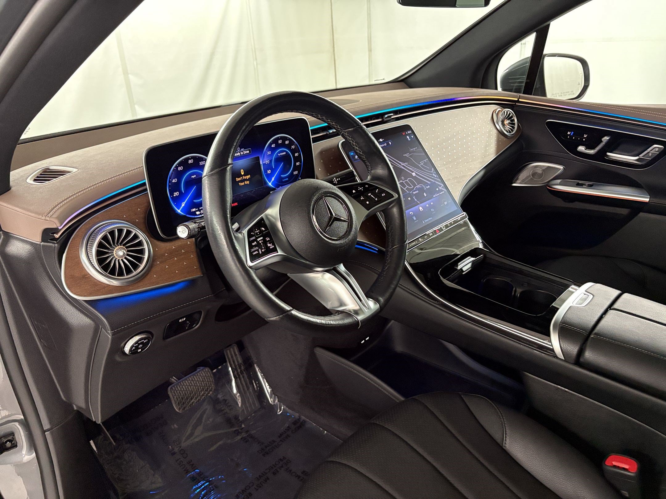 Certified 2023 Mercedes-Benz EQE 350+ 4MATIC SUV image 4