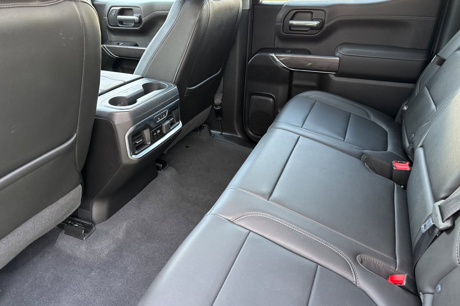 Used 2019 Chevrolet Silverado 1500 LTZ w/ LTZ Convenience Package image 12