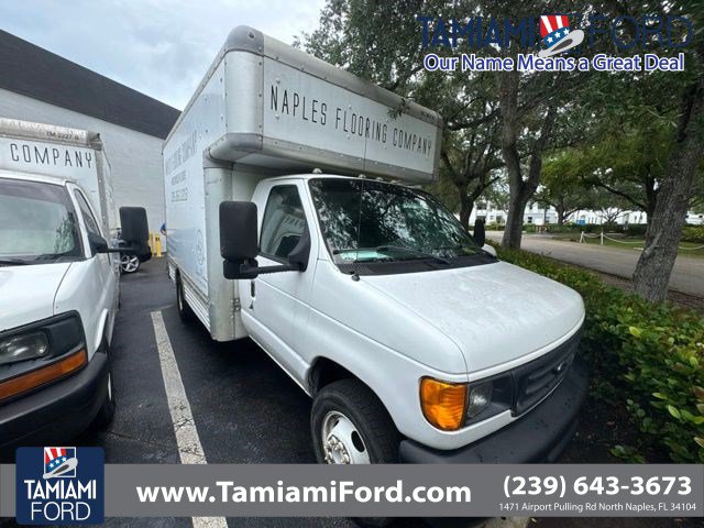 Used 2007 Ford E-450 and Econoline 450 RWD image 1