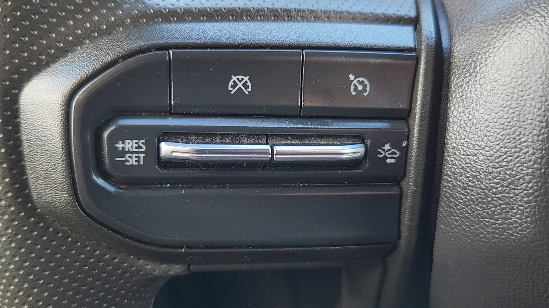 Used 2024 Chevrolet Colorado Trail Boss w/ Technology Package image 12