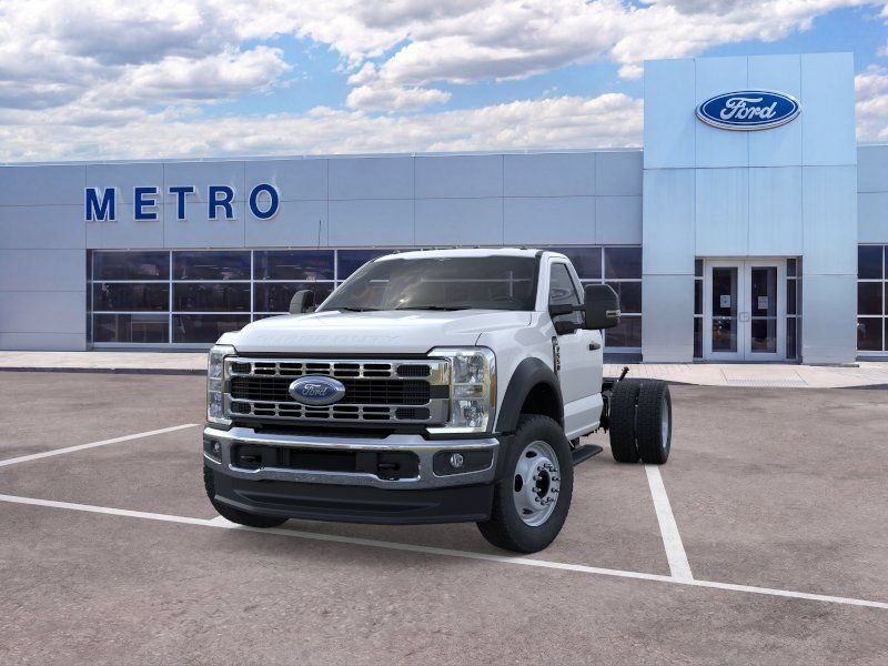 New 2026 Ford F550 4x4 Regular Cab Super Duty image 3