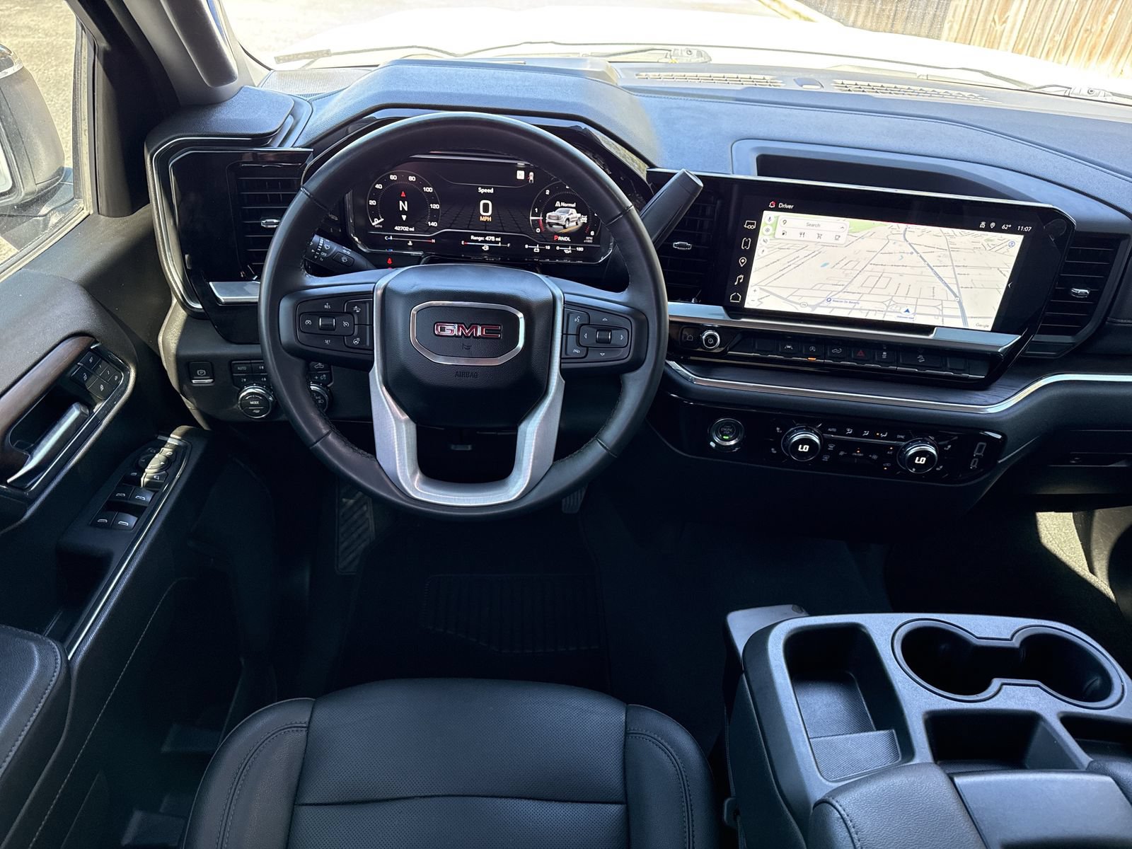 Used 2023 GMC Sierra 1500 SLT w/ X31 Off-Road Package AWD/4WD image 12