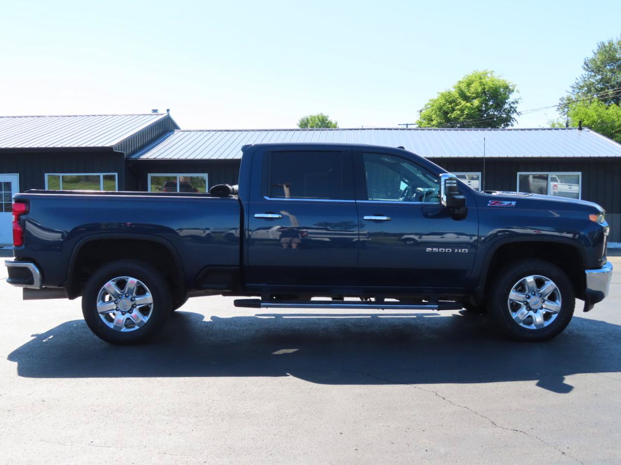 Used 2020 Chevrolet Silverado 2500 LTZ w/ LTZ Plus Package AWD/4WD image 7