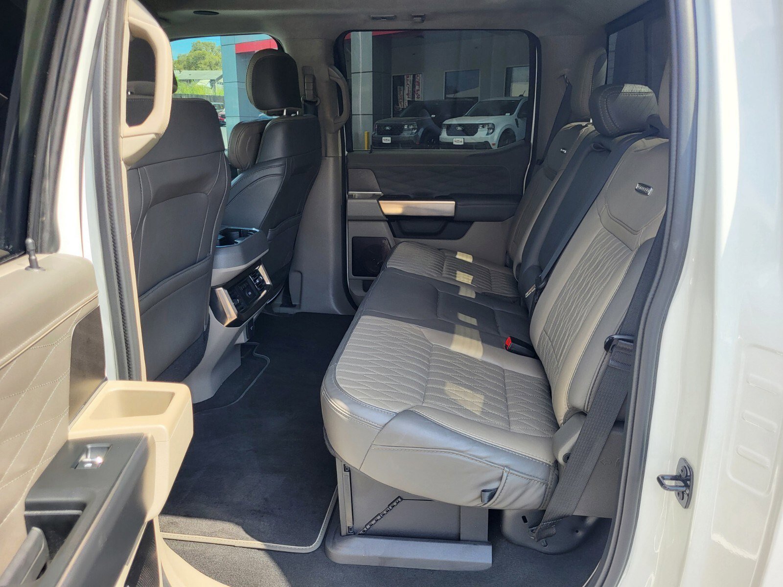 Certified 2026 Ford F350 Platinum w/ Platinum Plus Package AWD/4WD image 19
