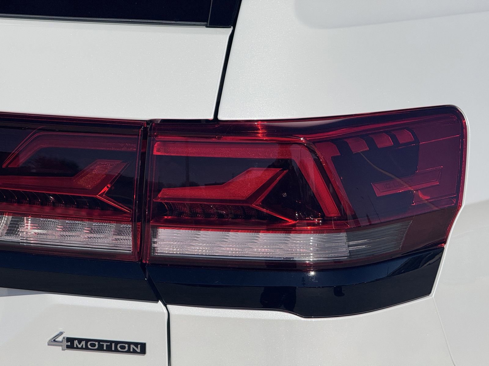 New 2026 Volkswagen Atlas Peak Edition image 11