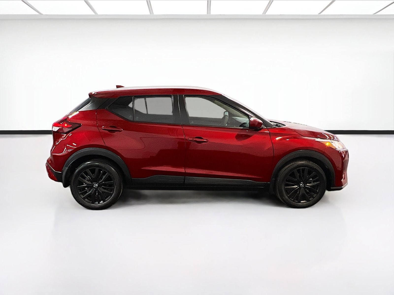 Used 2023 Nissan Kicks SV FWD image 22