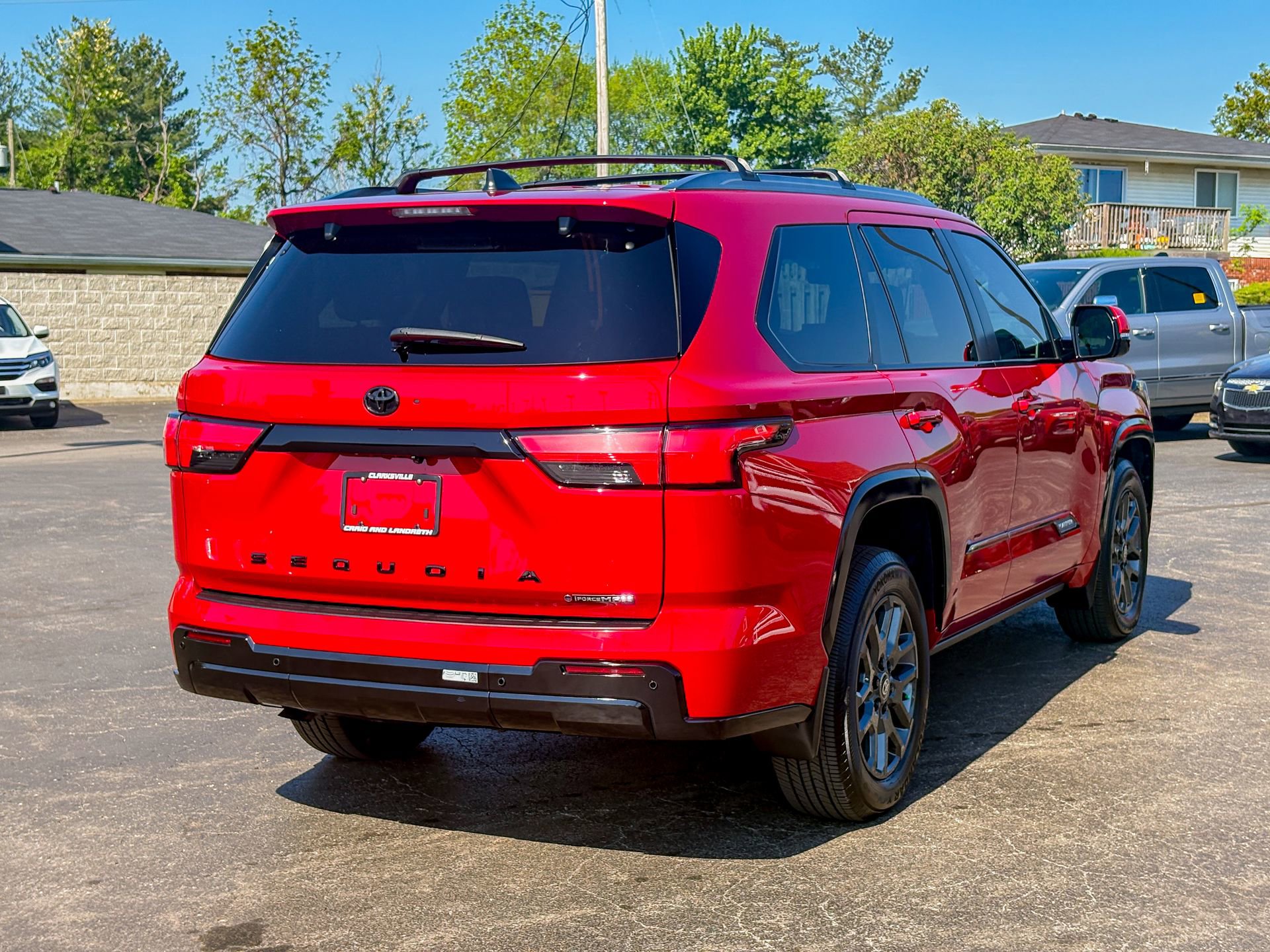 Used 2025 Toyota Sequoia Platinum AWD/4WD image 16