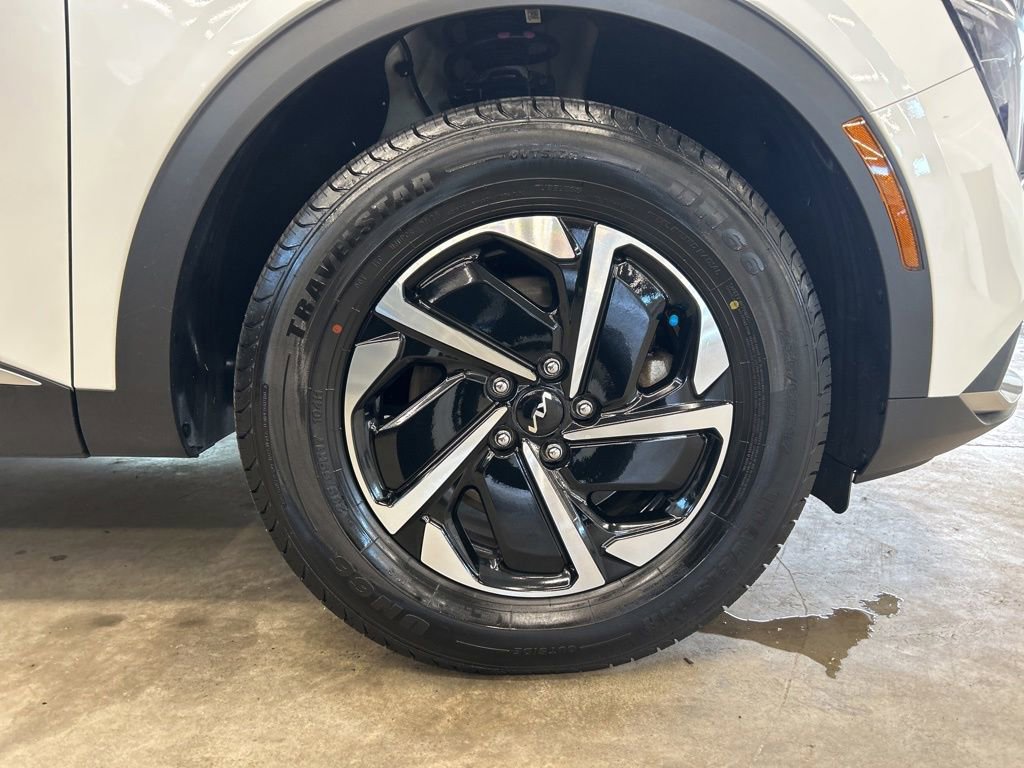 Certified 2023 Kia Sportage LX AWD/4WD image 26
