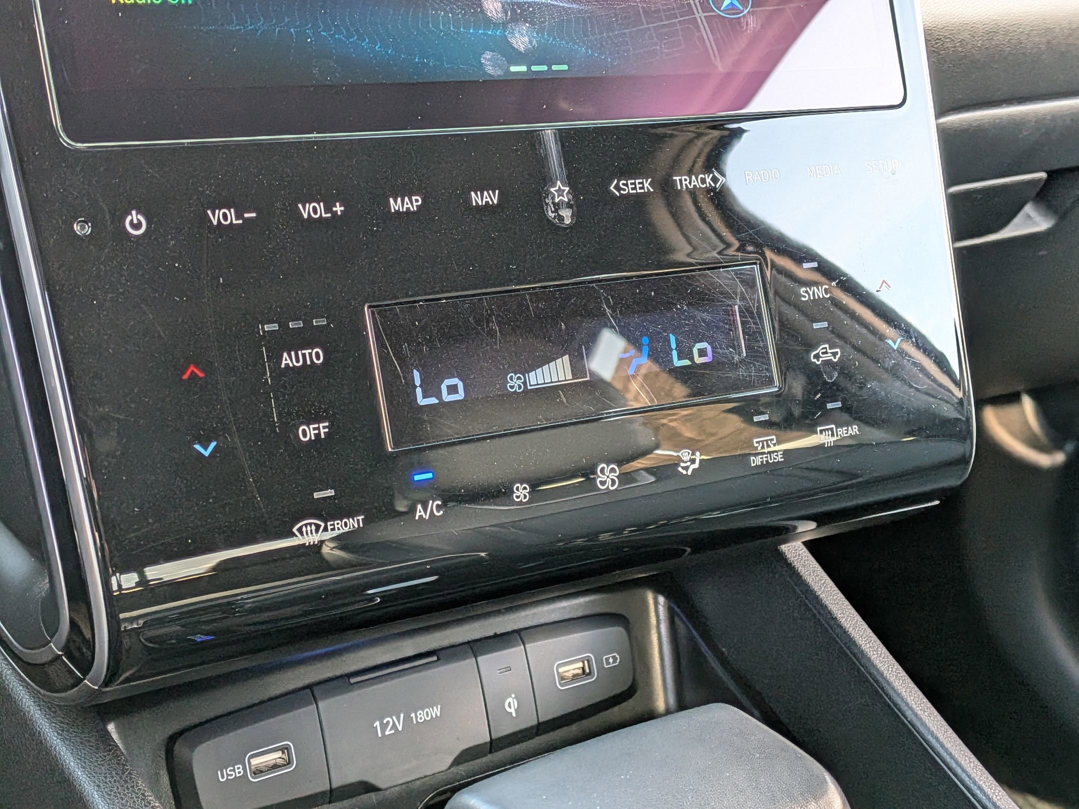 Used 2023 Hyundai Santa Cruz Limited image 22