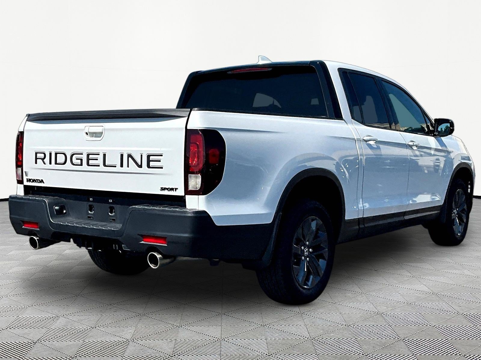 Used 2024 Honda Ridgeline Sport image 6