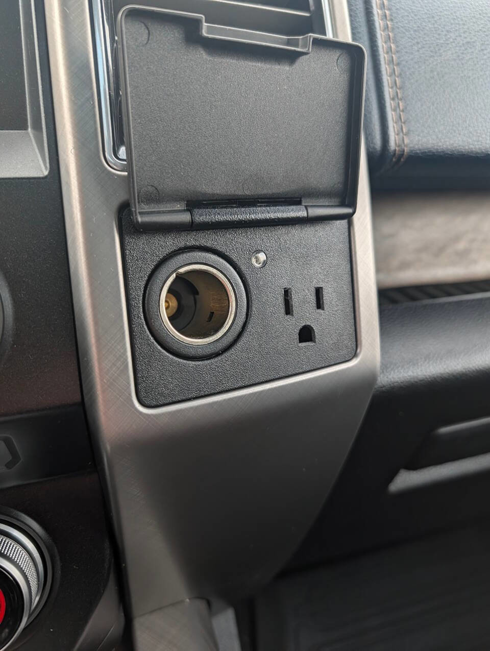 Used 2018 Ford F150 Limited AWD/4WD image 28