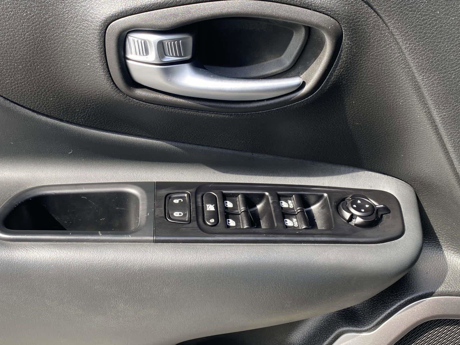Used 2022 Jeep Renegade Limited w/ Sun, Sound & Wheels Group AWD/4WD image 27