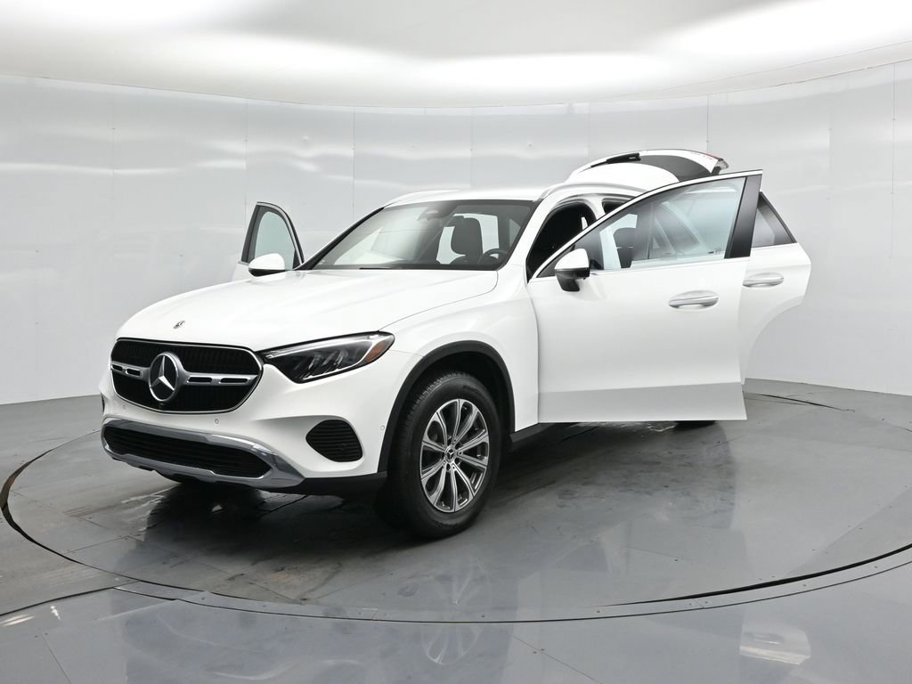 Used 2024 Mercedes-Benz GLC 300 image 28